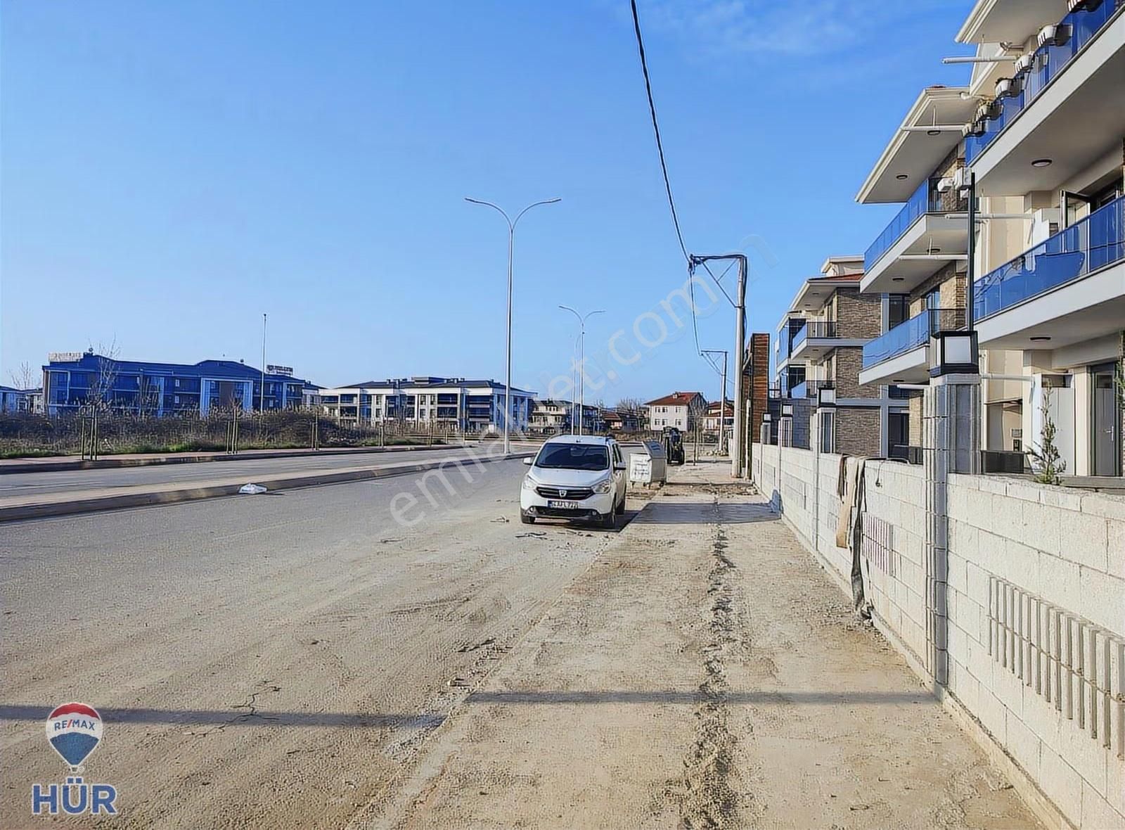 Remax Ayfer Sever'den Kiralık 3+1 Daire Yeni Stad Civarı - Görsel 25
