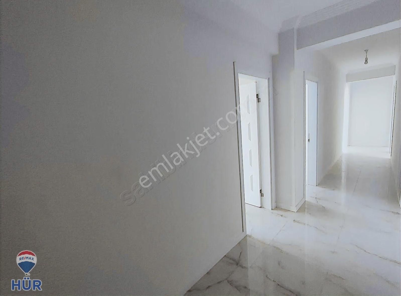 Remax Ayfer Sever'den Kiralık 3+1 Daire Yeni Stad Civarı - Görsel 12