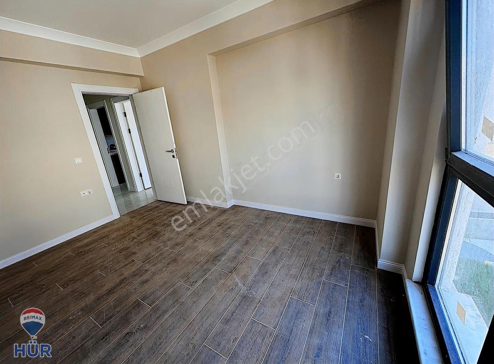 Remax Hür Ayfer Sever'den Kiralık Sıfır 3+1 Daire - Görsel 5