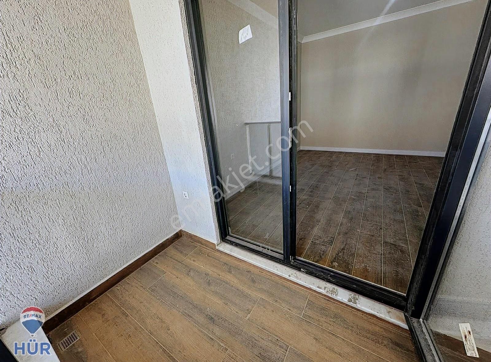 Remax Hür Ayfer Sever'den Kiralık Sıfır 3+1 Daire - Görsel 26