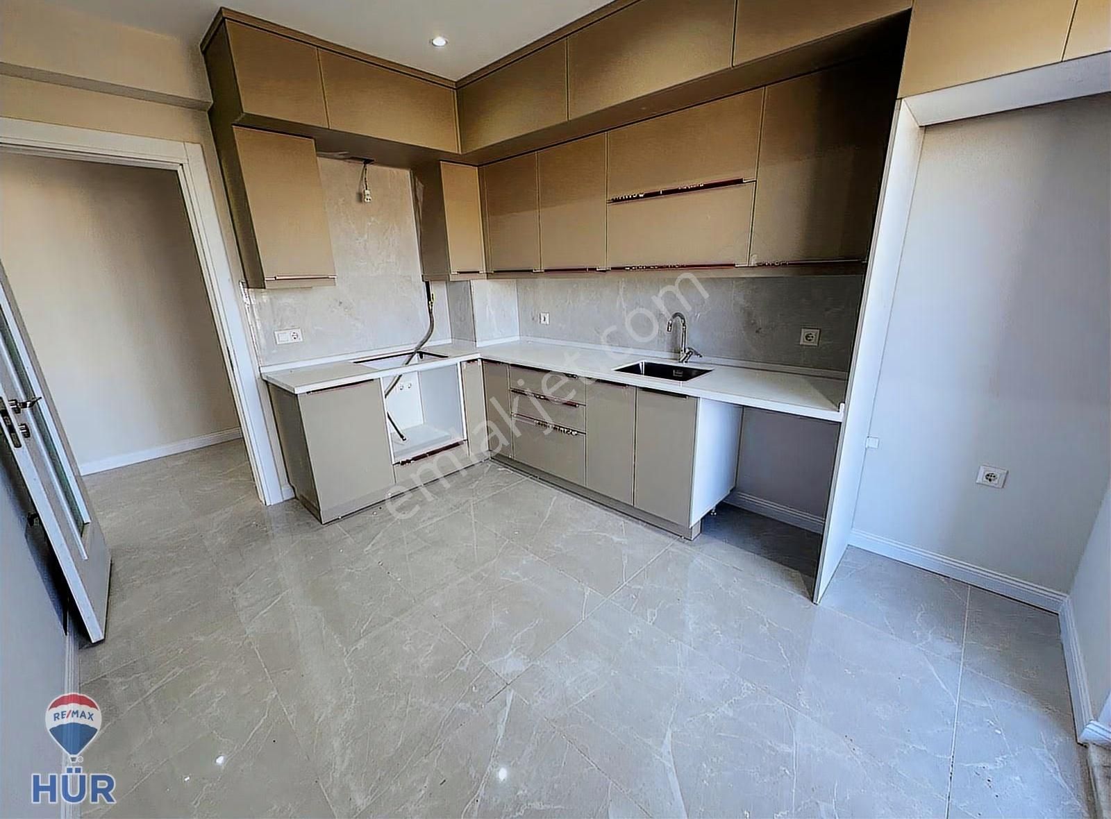 Remax Hür Ayfer Sever'den Kiralık Sıfır 3+1 Daire - Görsel 18