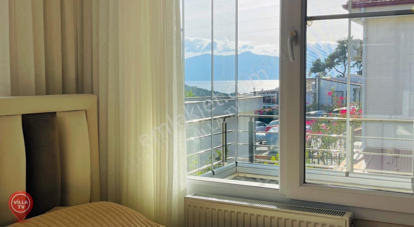 Daire Fiyatına Satılık Villa! Deniz Manzaralı - Görsel 14