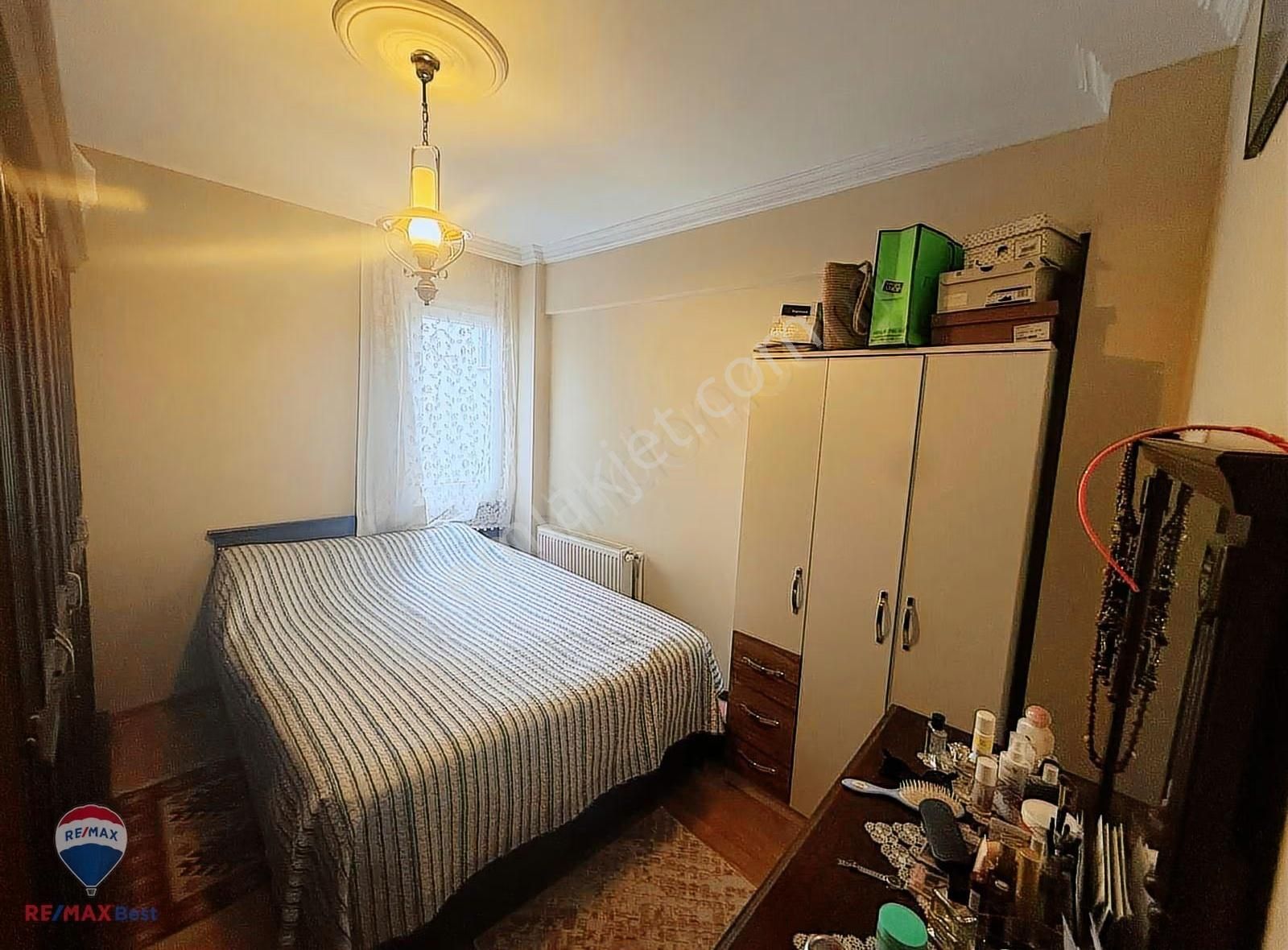 88 Remax Best'ten Nergiz Çarşı İçerisinde Köşe Konumda Satılık - Görsel 4