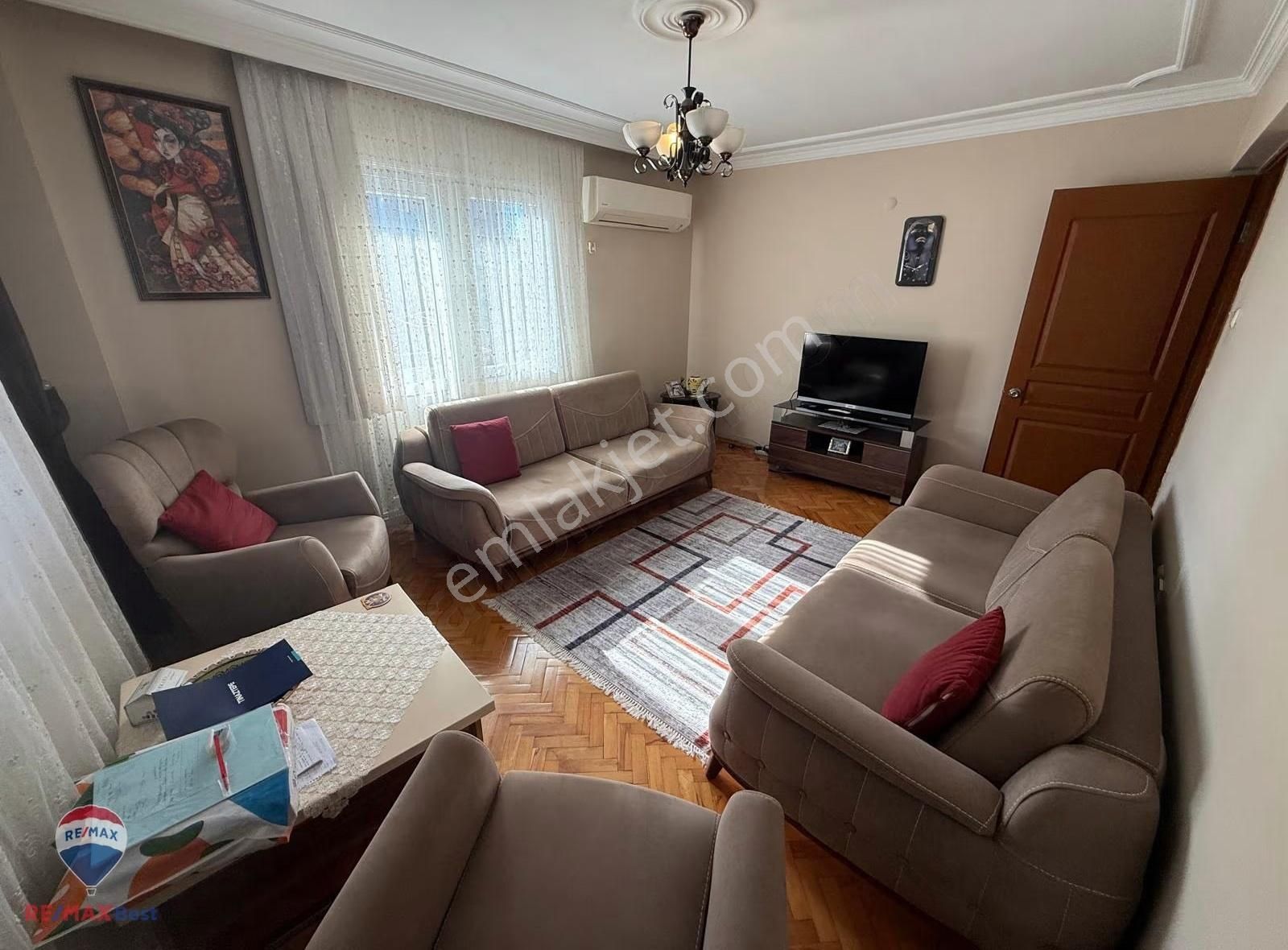 88 Remax Best'ten Nergiz Çarşı İçerisinde Köşe Konumda Satılık - Görsel 32