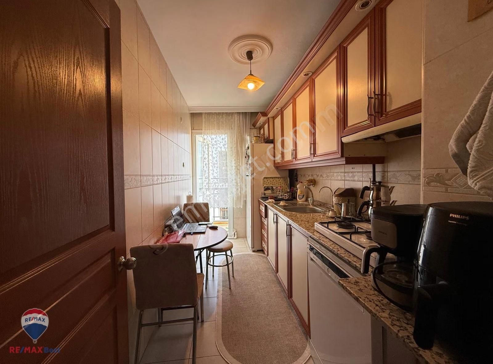 88 Remax Best'ten Nergiz Çarşı İçerisinde Köşe Konumda Satılık - Görsel 2