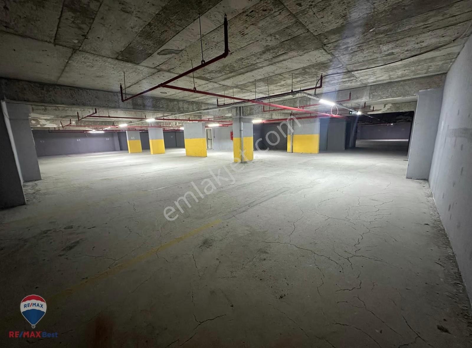 89 Remax Bestten Karşıyaka Zübeyde Hanımda Satılık 2+1lüks Daıre - Görsel 4