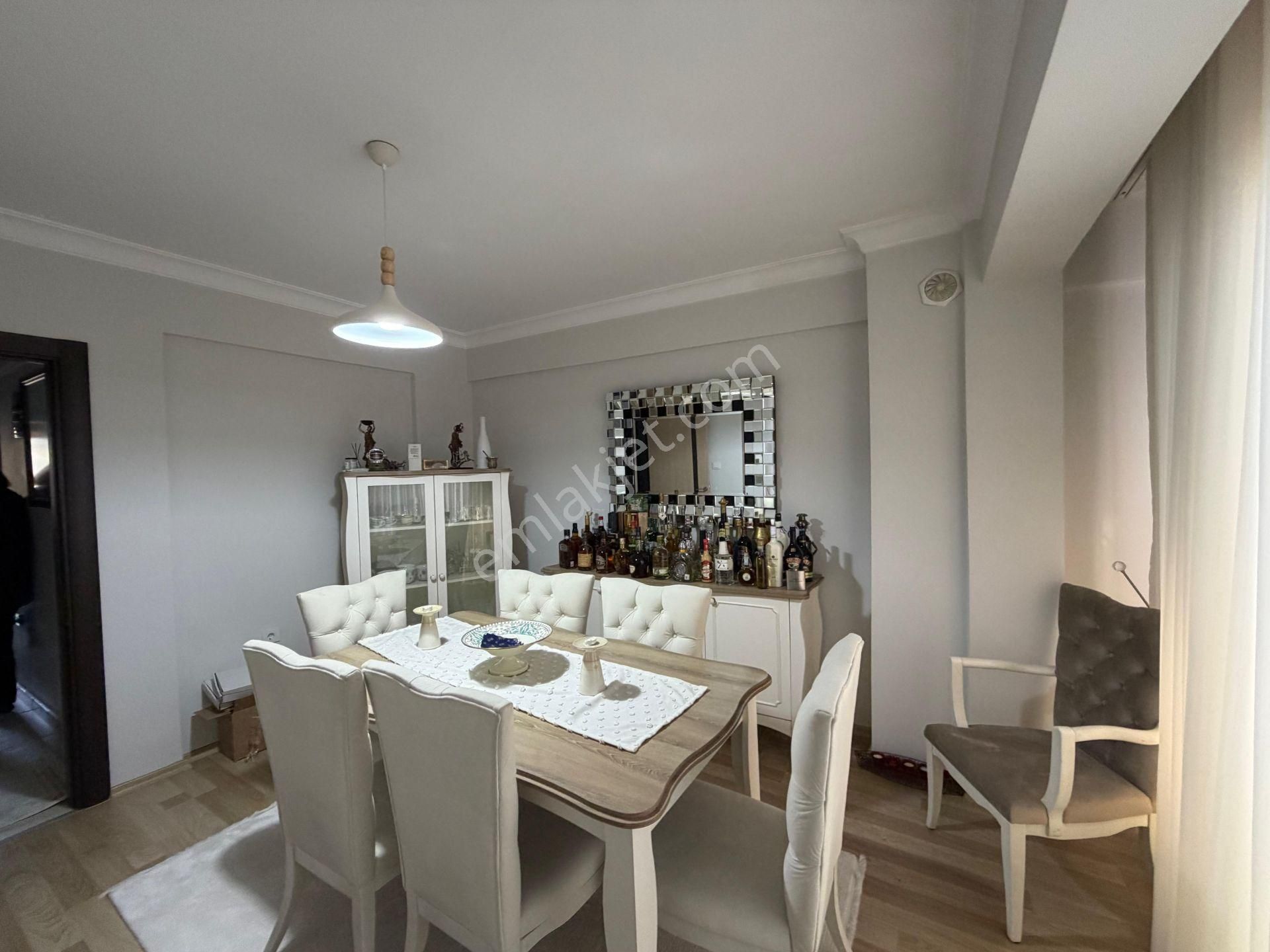 15 Karşıyaka Şemikler'de Çift Teraslı 5+2 Satılık Dubleks Daire - Görsel 6