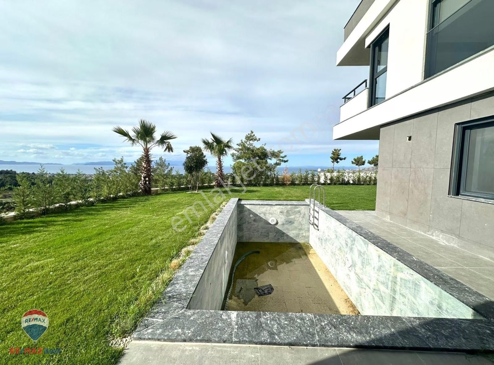 39 Kuşadası Soğucak'da Full Deniz Ve Orman Manzaralı Villa - Görsel 9