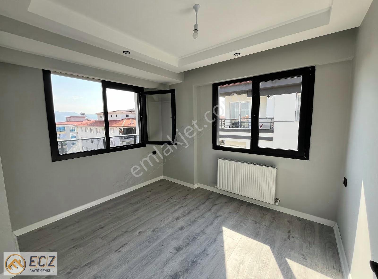 Ecz Gayrimenkul Den Satılık 1+1 Daire Fatih Mh Alaşehir - Görsel 6