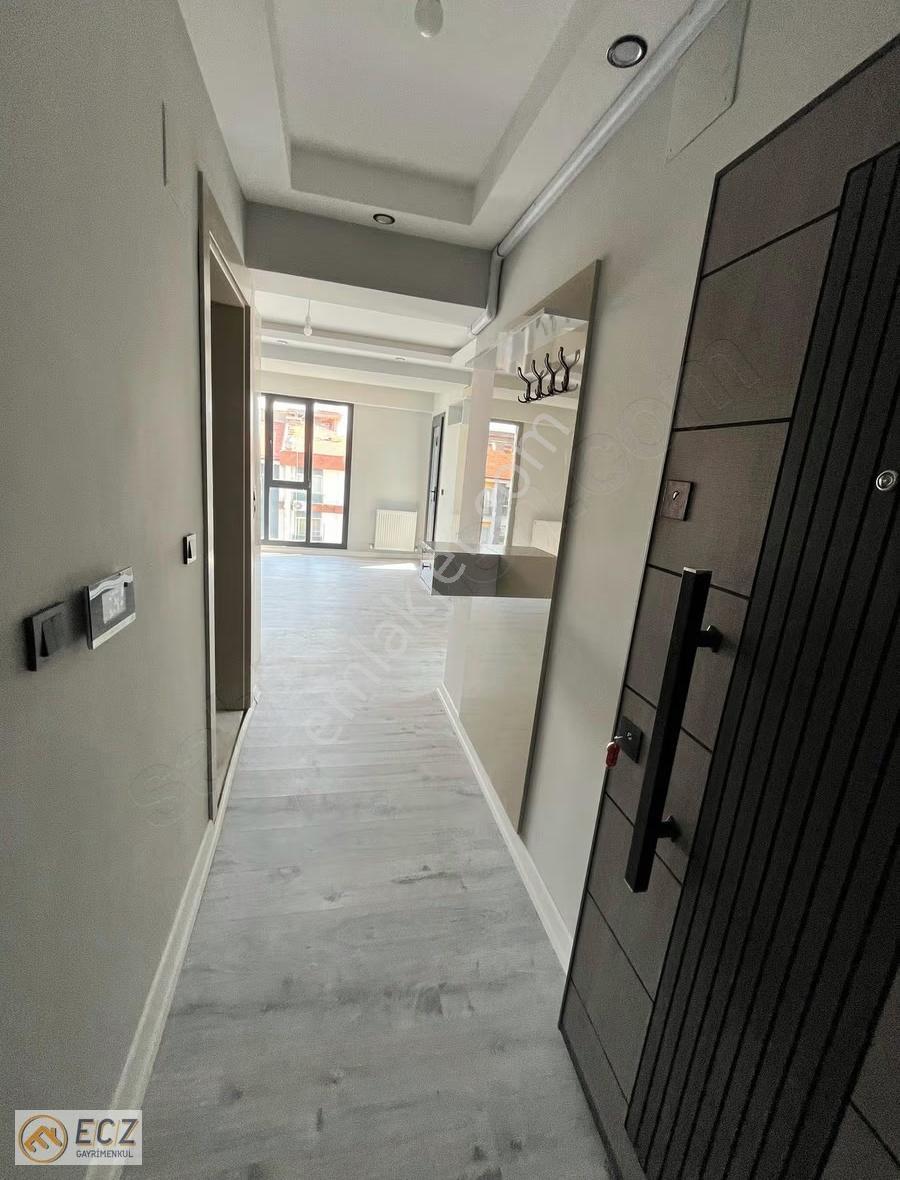 Ecz Gayrimenkul Den Satılık 1+1 Daire Fatih Mh Alaşehir - Görsel 5