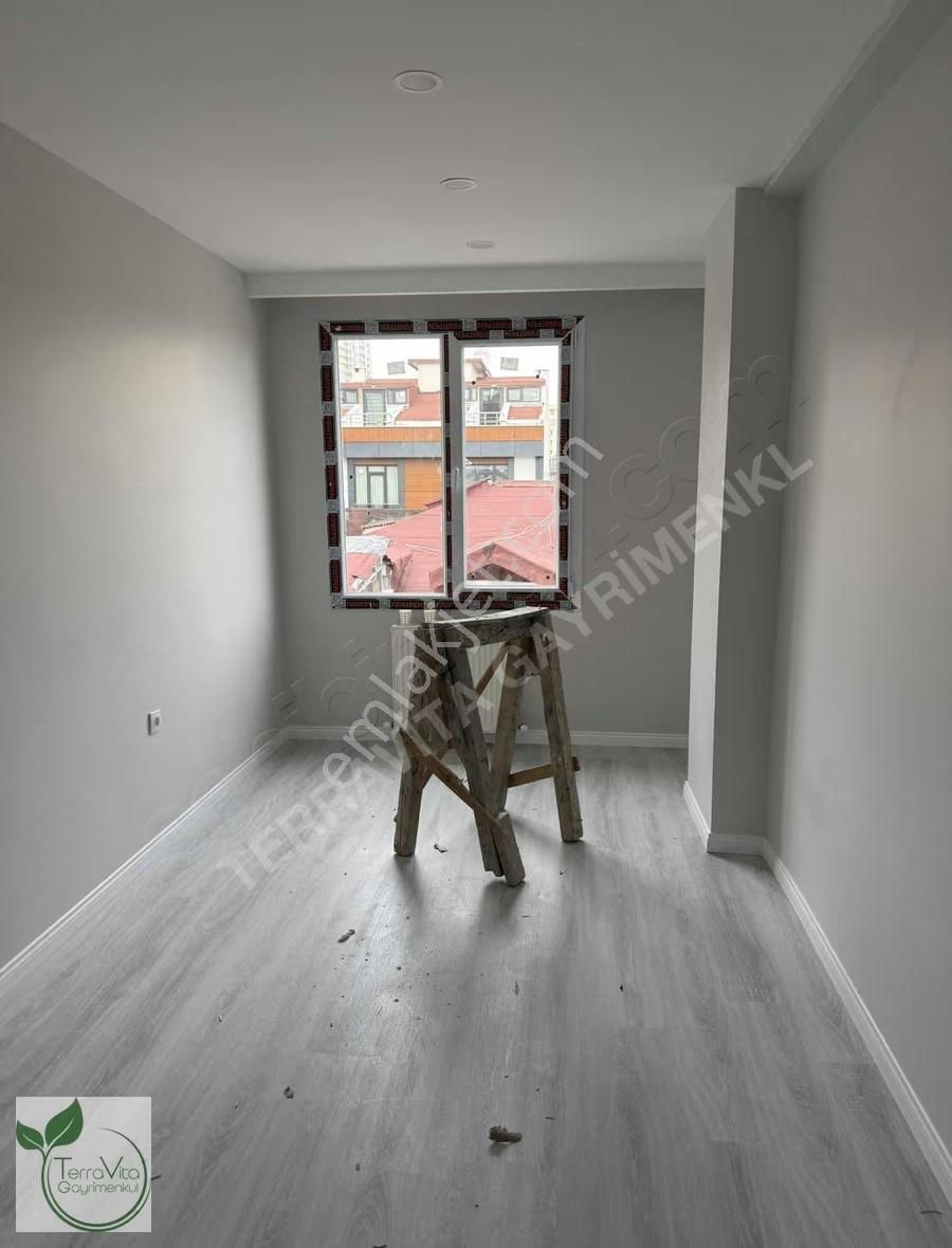 İnönü Mah. 165 M² Lüks Krediye Uygun Çift Teraslı Dubleks Modern - Görsel 18