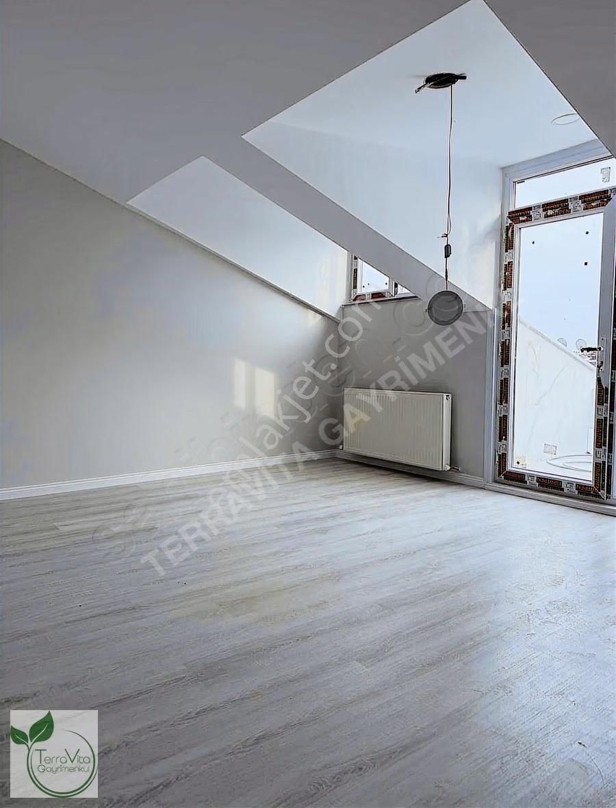 İnönü Mah. 165 M² Lüks Krediye Uygun Çift Teraslı Dubleks Modern - Görsel 12