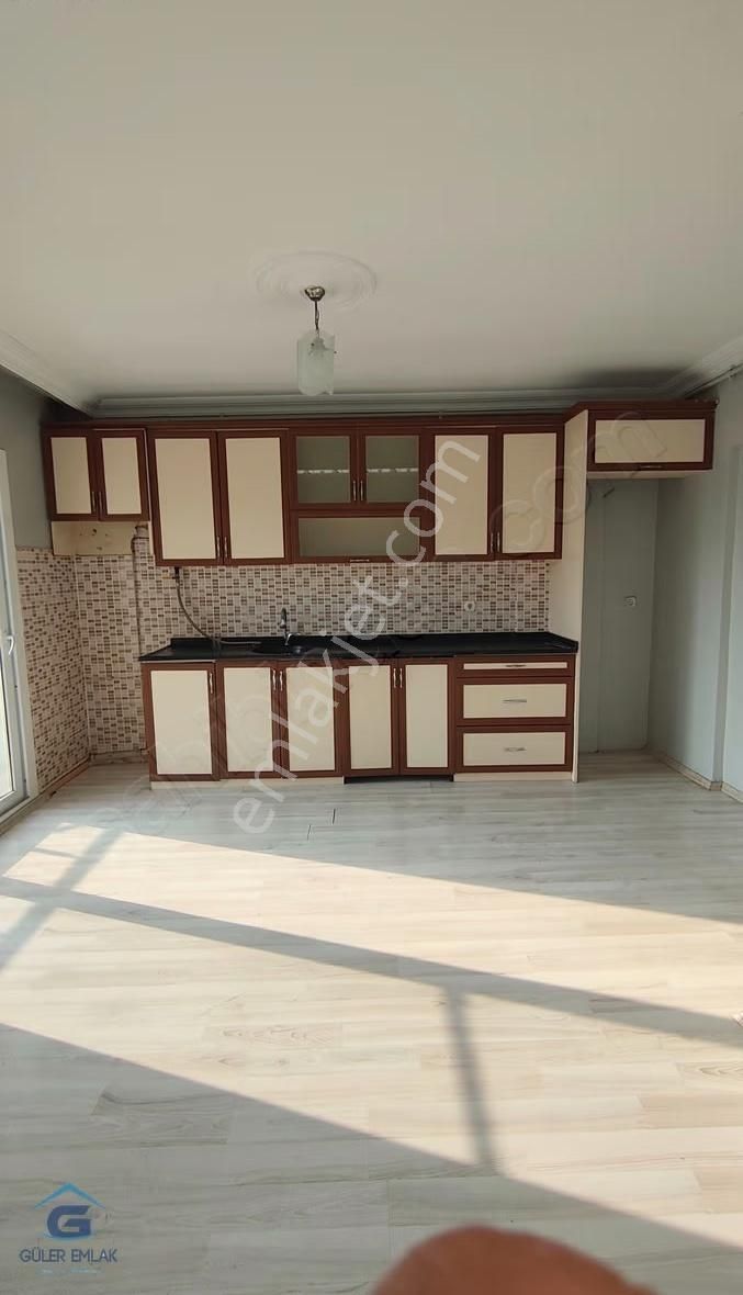 Turgutlu Altay Mahallesinde Geniş Ve Ferah 3+1 Kiralık Daire