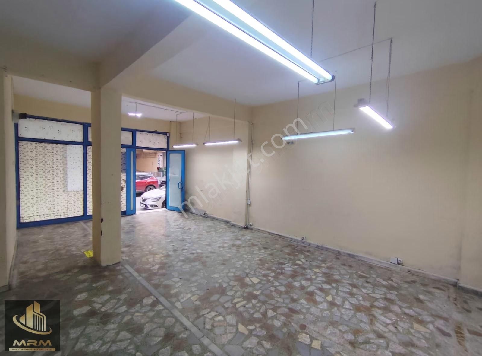 Mrm Gayrimenkul'den 75.yıl Mah. Kiralık Dükkan - Görsel 4