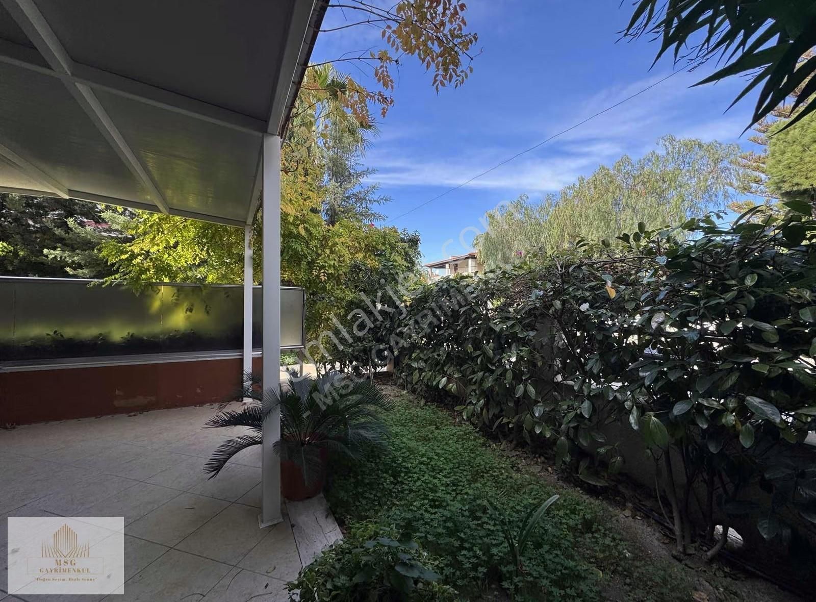 Msg'den Çeşme Ilıca Sahil Yakını Butik Sitede Modern 3+1 Villa - Görsel 23