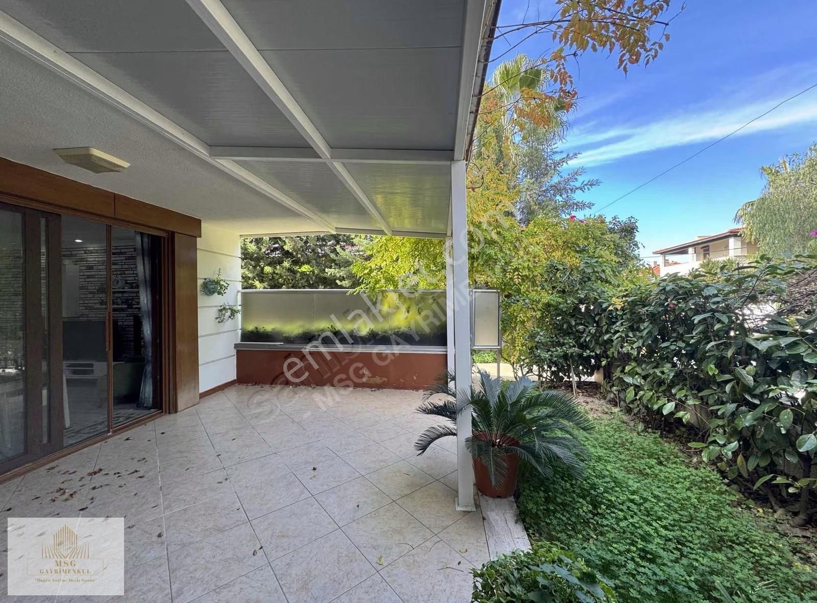 Msg'den Çeşme Ilıca Sahil Yakını Butik Sitede Modern 3+1 Villa - Görsel 9