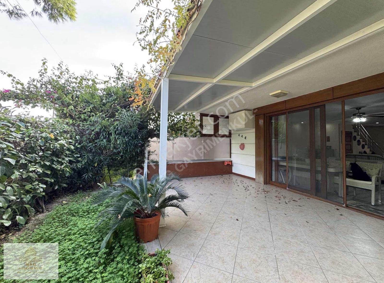 Msg'den Çeşme Ilıca Sahil Yakını Butik Sitede Modern 3+1 Villa - Görsel 4