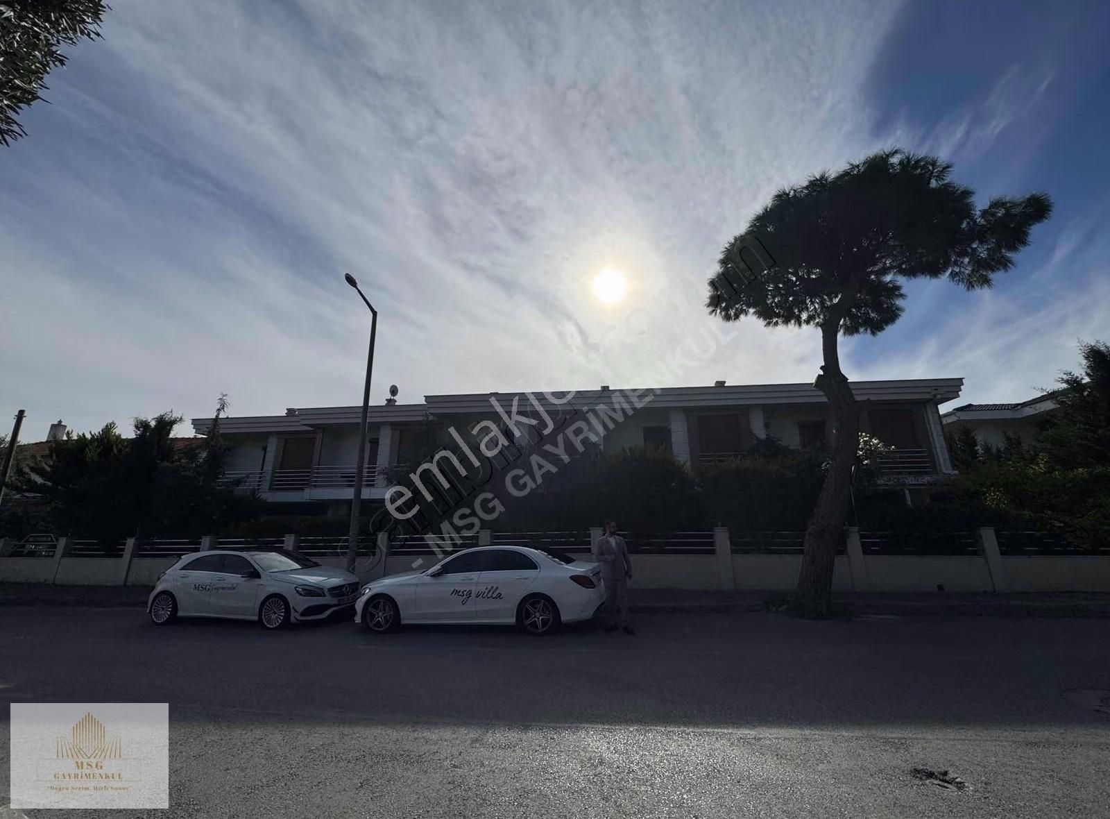 Msg'den Çeşme Ilıca Sahil Yakını Butik Sitede Modern 3+1 Villa - Görsel 34