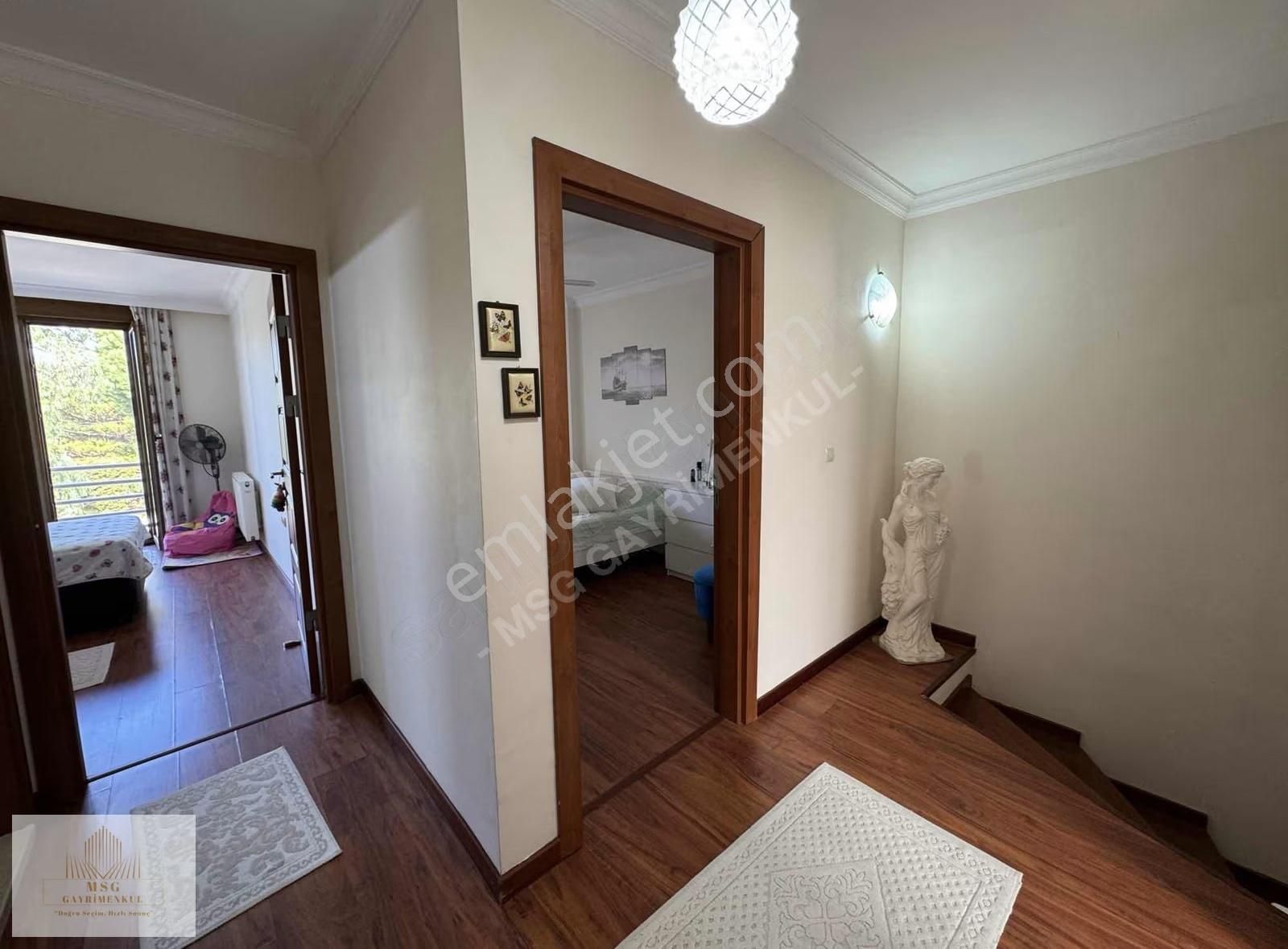 Msg'den Çeşme Ilıca Sahil Yakını Butik Sitede Modern 3+1 Villa - Görsel 8