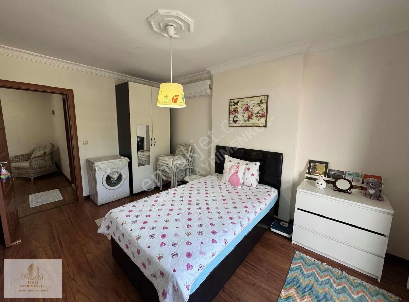 Msg'den Çeşme Ilıca Sahil Yakını Butik Sitede Modern 3+1 Villa - Görsel 35