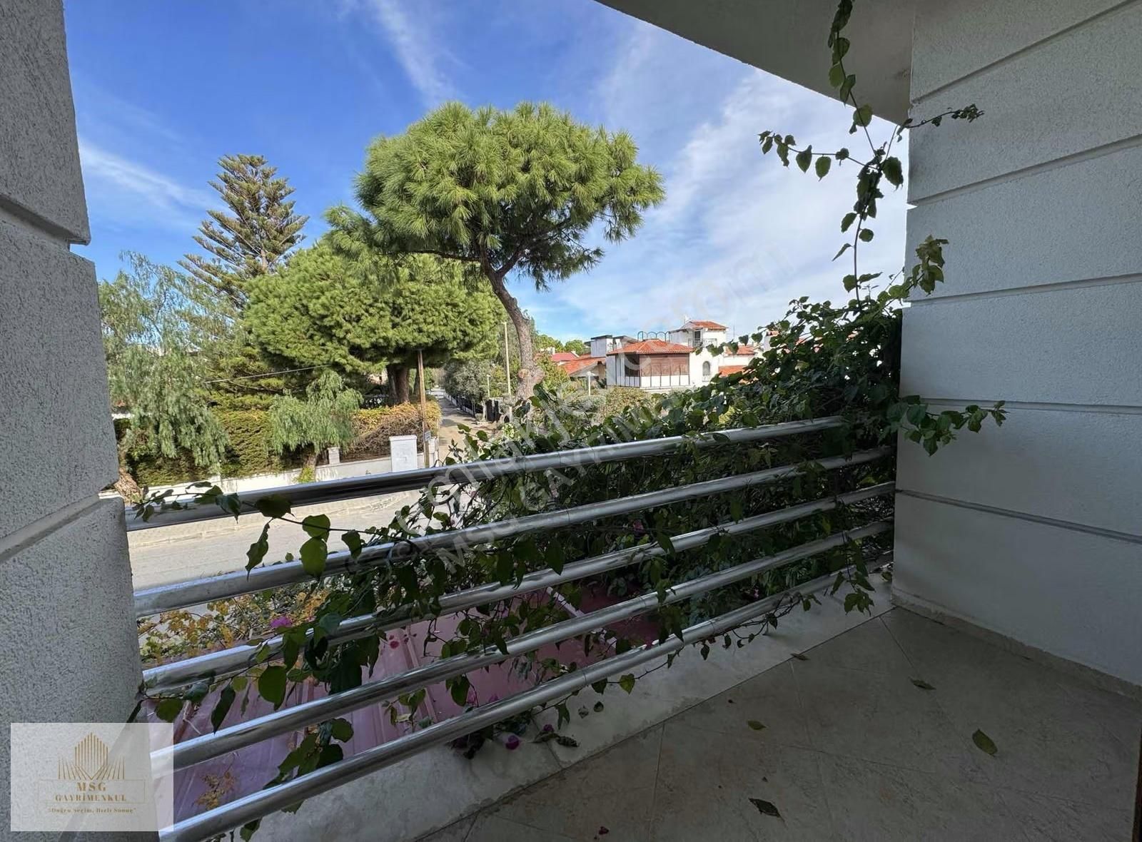 Msg'den Çeşme Ilıca Sahil Yakını Butik Sitede Modern 3+1 Villa - Görsel 22