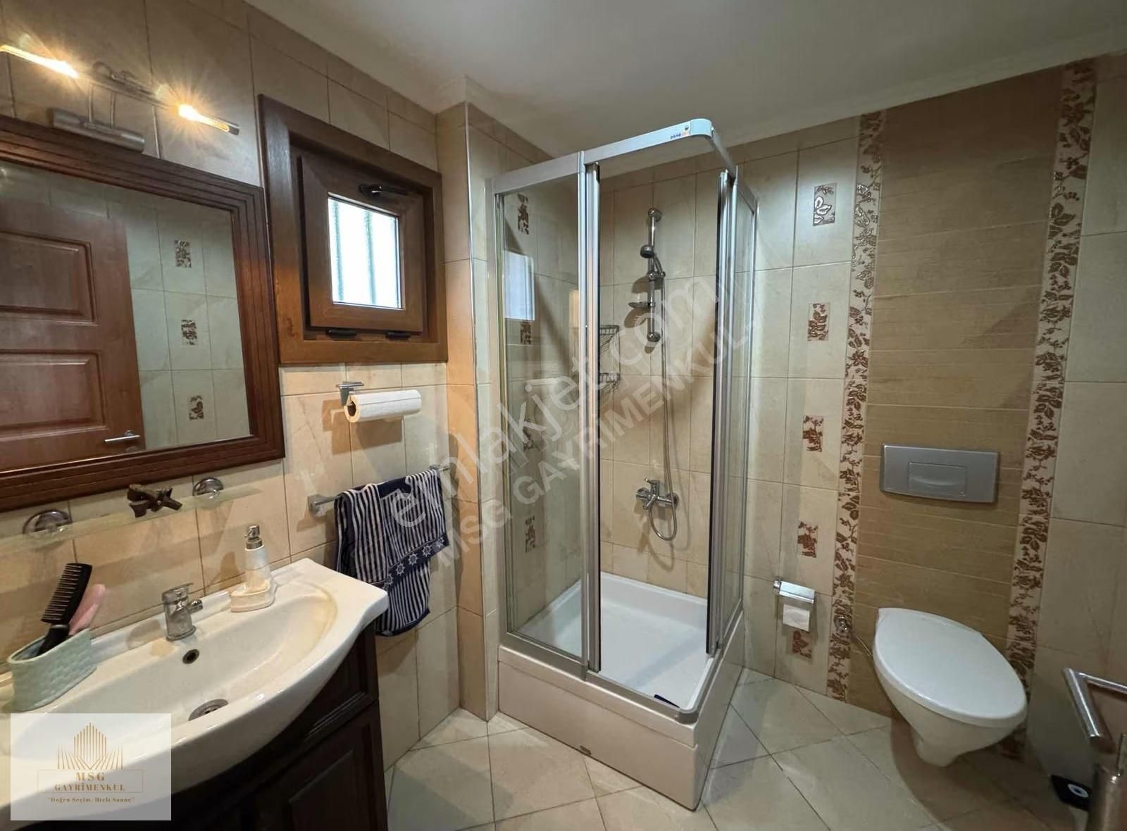 Msg'den Çeşme Ilıca Sahil Yakını Butik Sitede Modern 3+1 Villa - Görsel 25