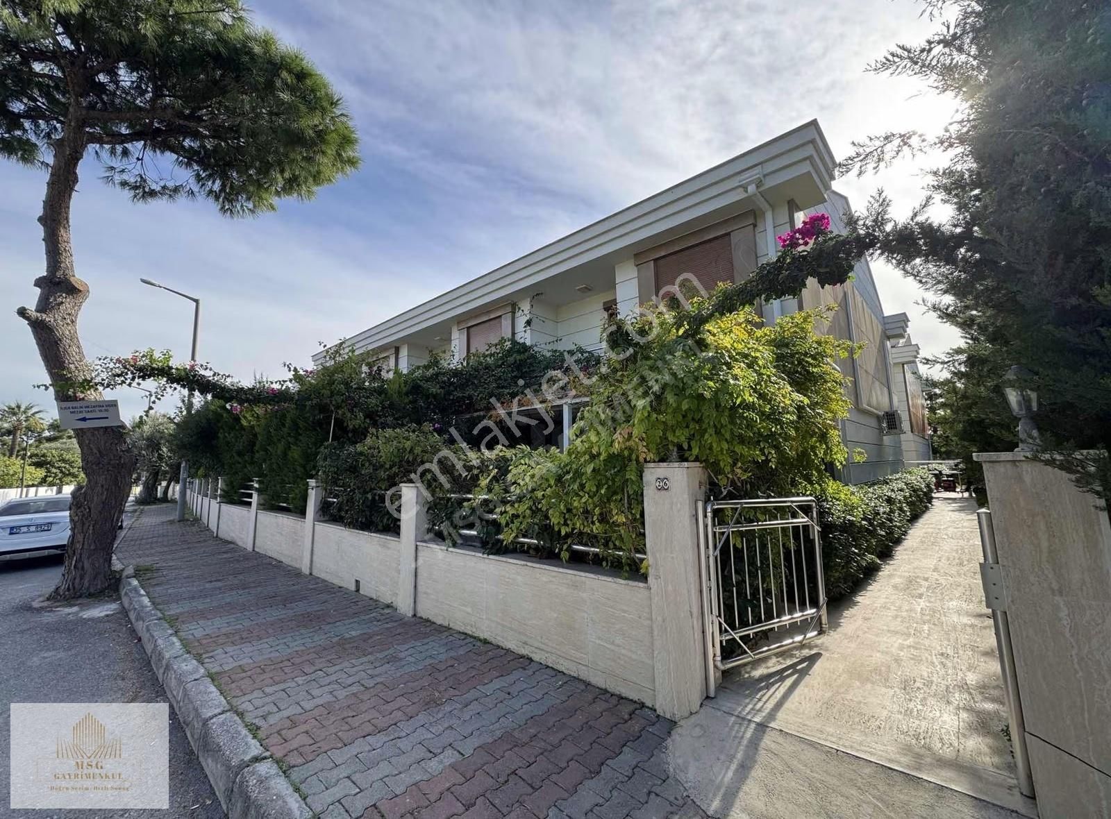 Msg'den Çeşme Ilıca Sahil Yakını Butik Sitede Modern 3+1 Villa - Görsel 6