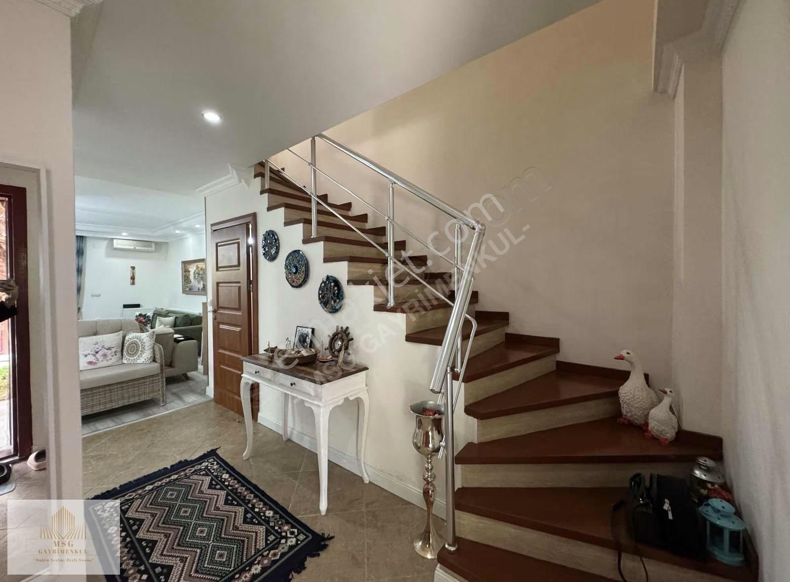 Msg'den Çeşme Ilıca Sahil Yakını Butik Sitede Modern 3+1 Villa - Görsel 16