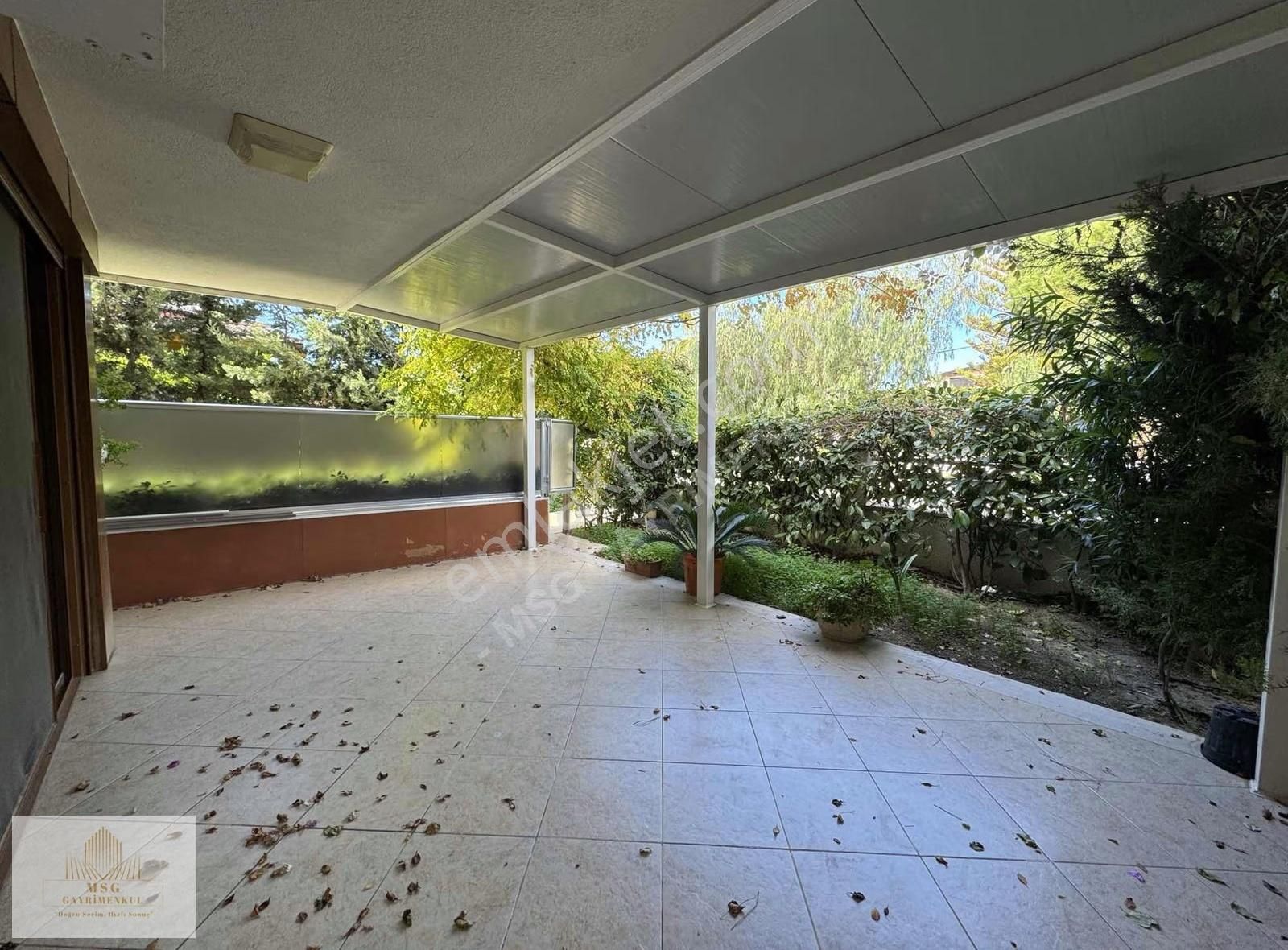 Msg'den Çeşme Ilıca Sahil Yakını Butik Sitede Modern 3+1 Villa - Görsel 17