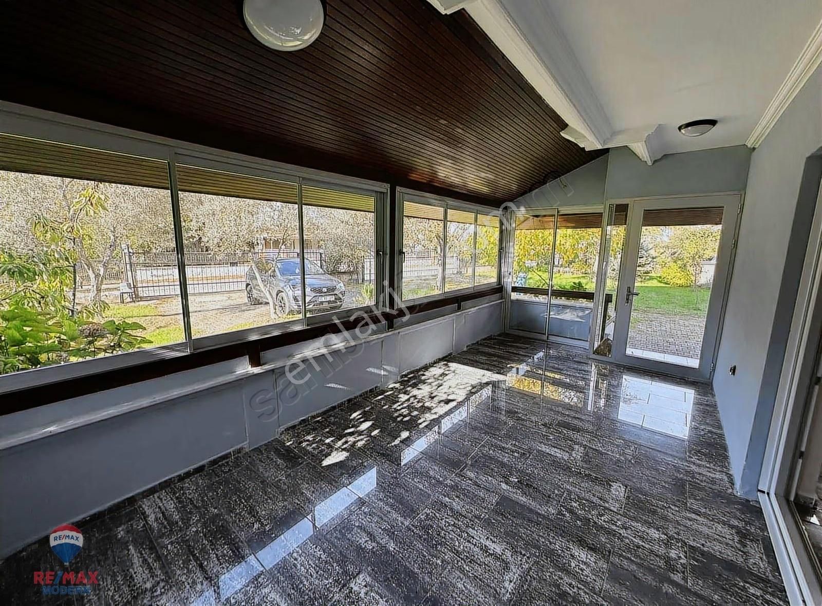 Samet'ten İncesu Yalı Mah Mercan Sitesinde Kiralık Villa - Görsel 14