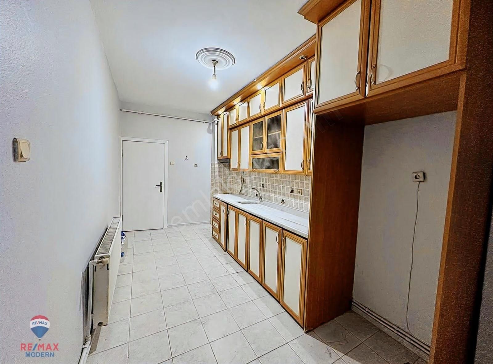 Kadir Aslan'dan 100.yıl Bulvarı Satılık 3+1 - Görsel 23