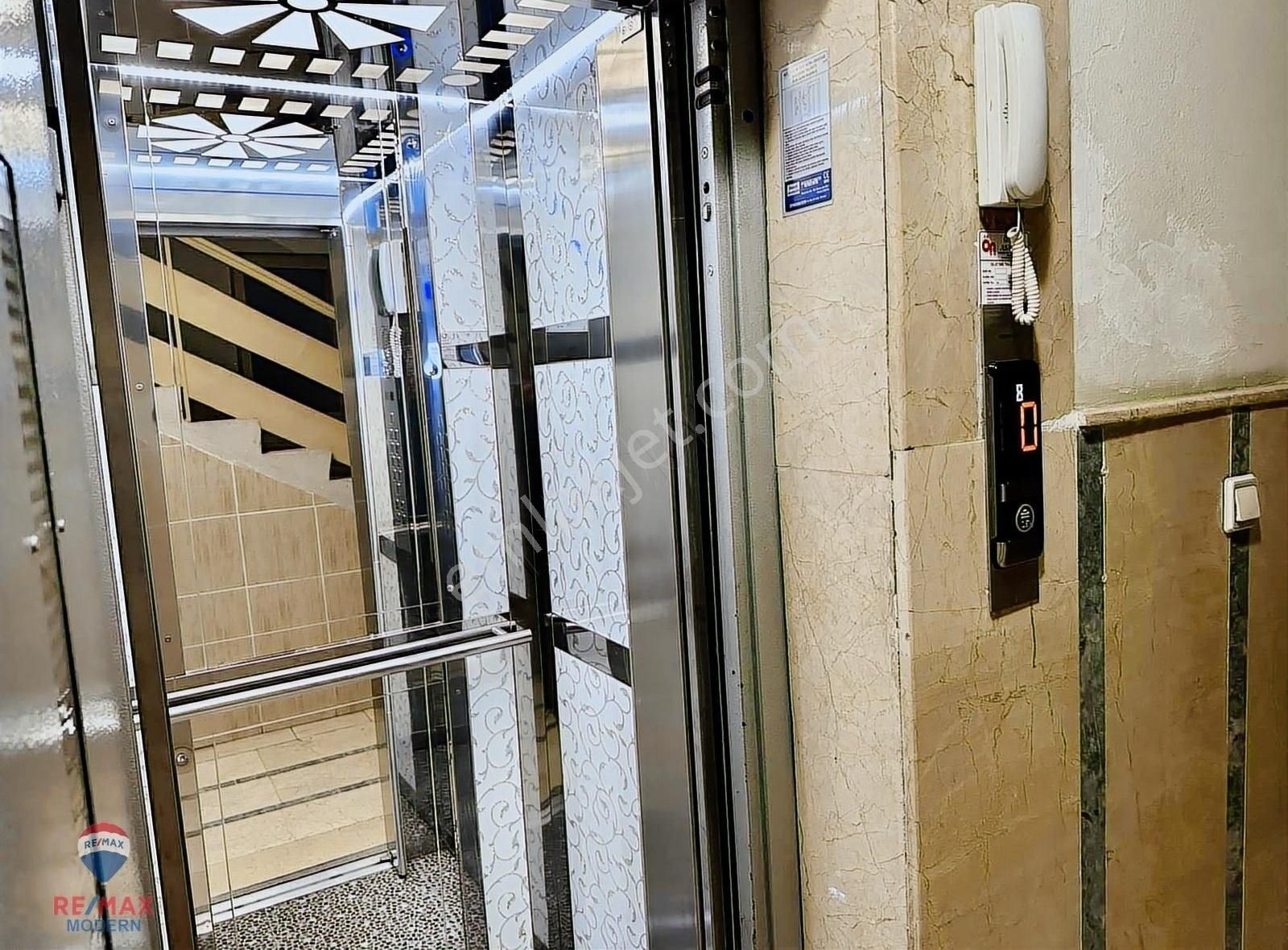 Kadir Aslan'dan 100.yıl Bulvarı Satılık 3+1 - Görsel 8