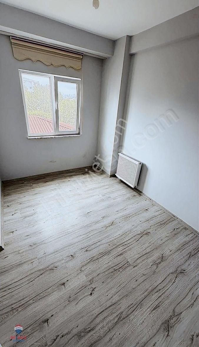 Satılık | Körfez'de Kombili Tramvaya 3 Dk. Ara Kat 1+1 - Görsel 4