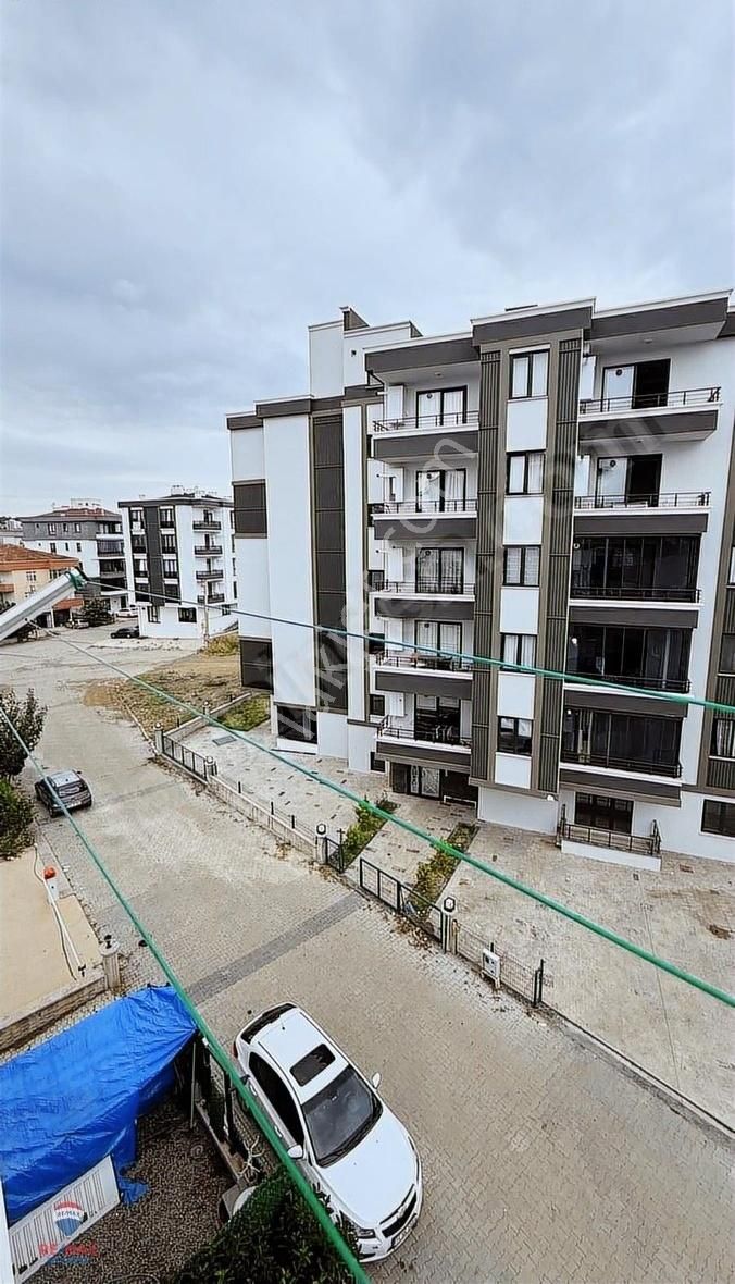 Satılık | Körfez'de Kombili Tramvaya 3 Dk. Ara Kat 1+1 - Görsel 27