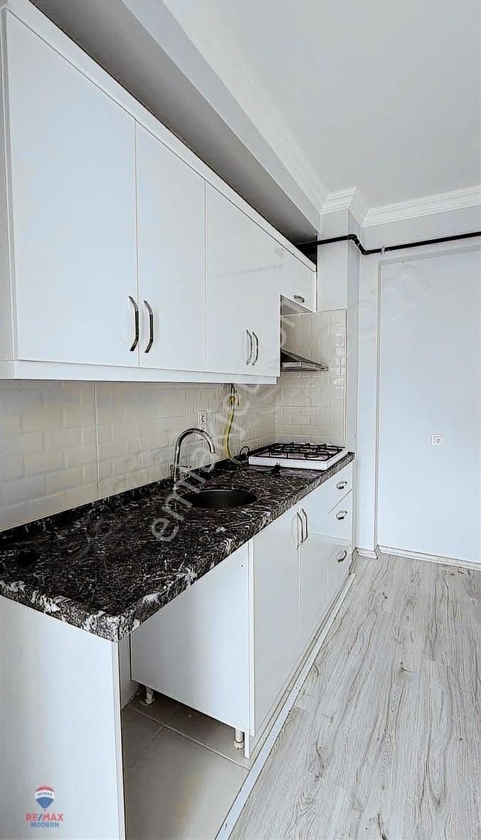 Satılık | Körfez'de Kombili Tramvaya 3 Dk. Ara Kat 1+1 - Görsel 14