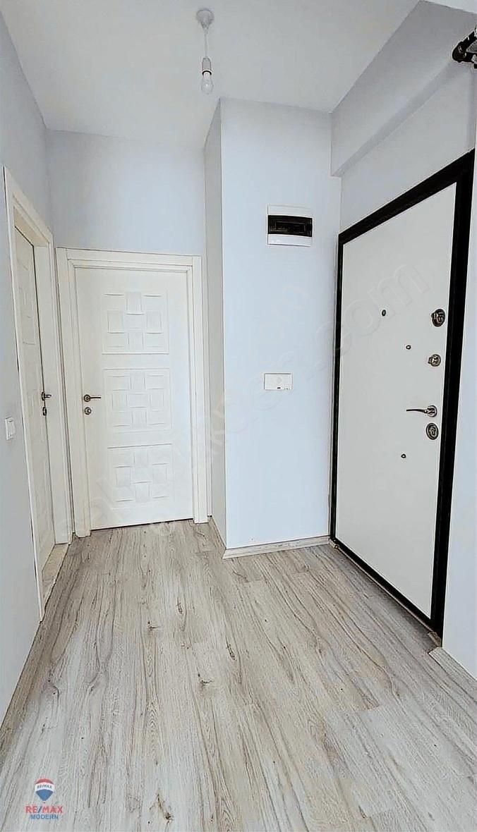 Satılık | Körfez'de Kombili Tramvaya 3 Dk. Ara Kat 1+1 - Görsel 12