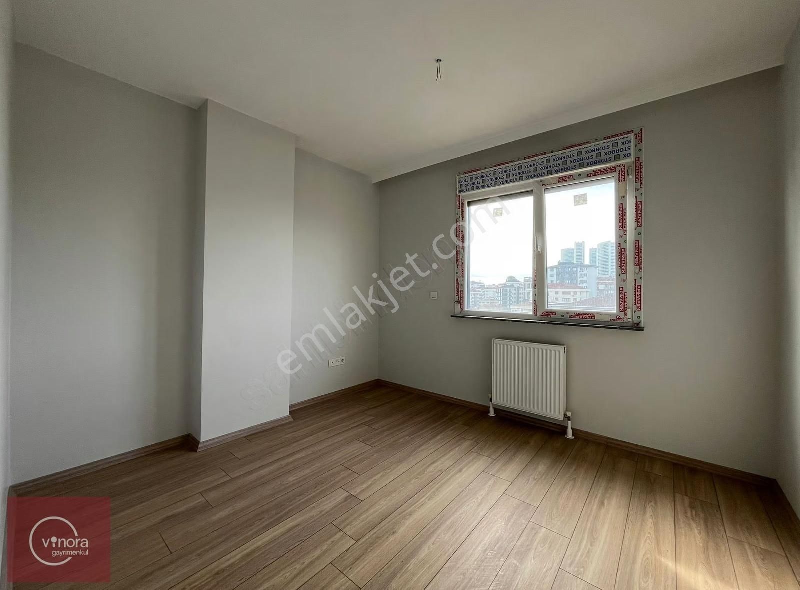 Göztepe'de Özgürlük Parkına Yakın Çift Giriş Teraslı İskanlı 5+2 - Görsel 8