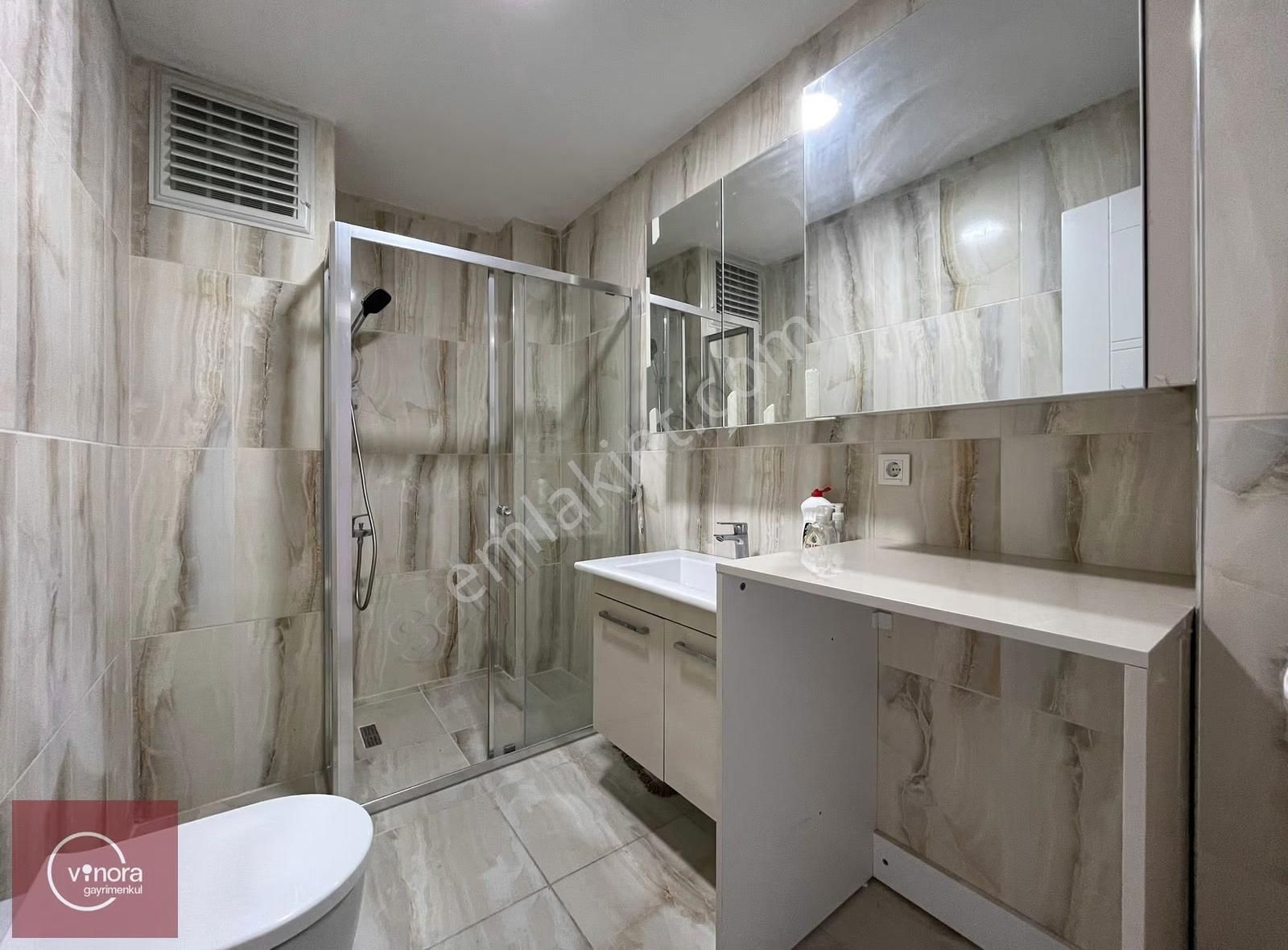 Göztepe'de Özgürlük Parkına Yakın Çift Giriş Teraslı İskanlı 5+2 - Görsel 4