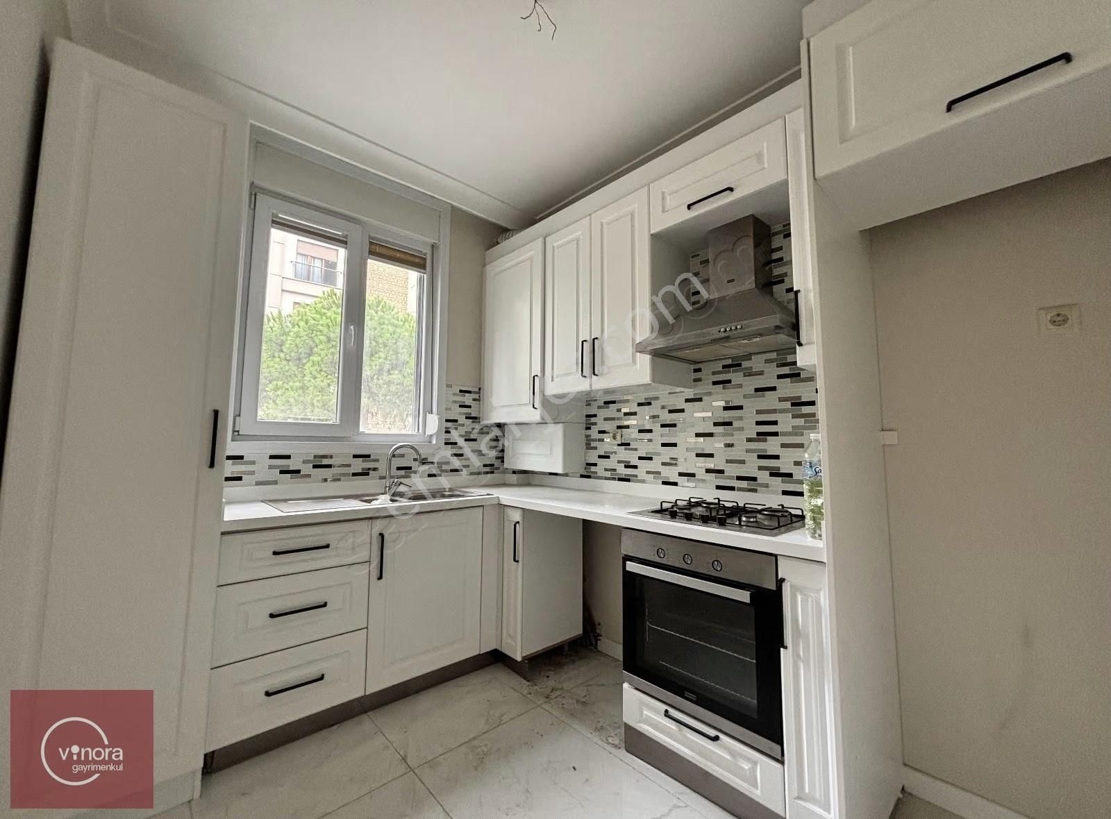 Vinora'dan Merdivenköy'de Minibüse Yakın E.banyolu 4yaş Boş 3+1 - Görsel 16