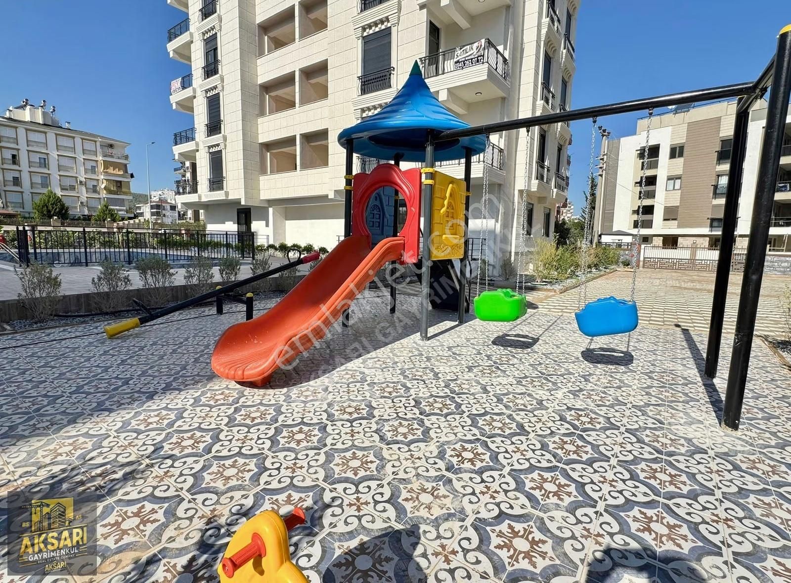 Aydoğmuşta 2+1 Ayrı Mutfak Cumartesi Pazarı Dibi Katta Daire - Görsel 2