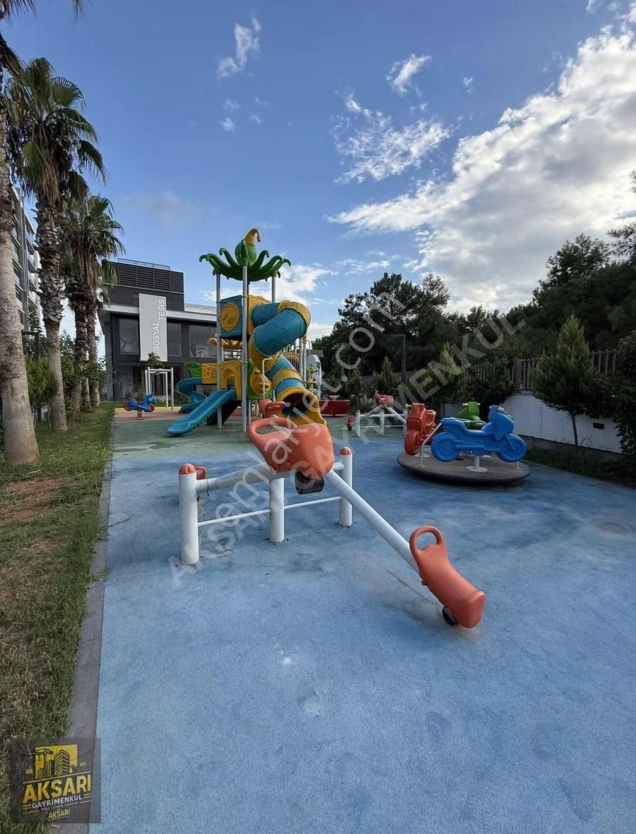 Karşıyakanın Göz Bebeği 2+1 Yüksek Giriş