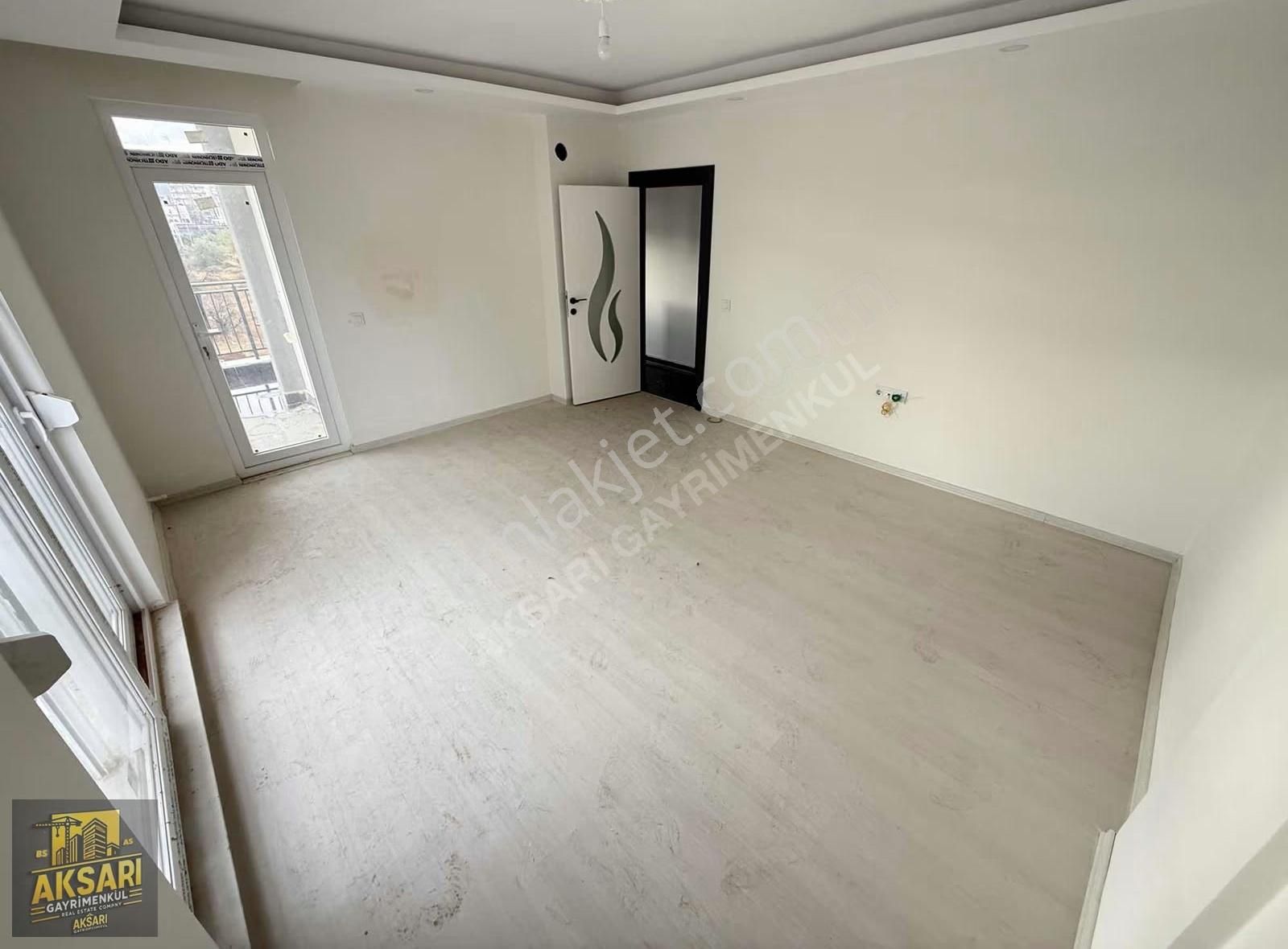 Demirel'de Tranvay Dibi Ayrı Mutfaklı 2+1 Daire - Görsel 6