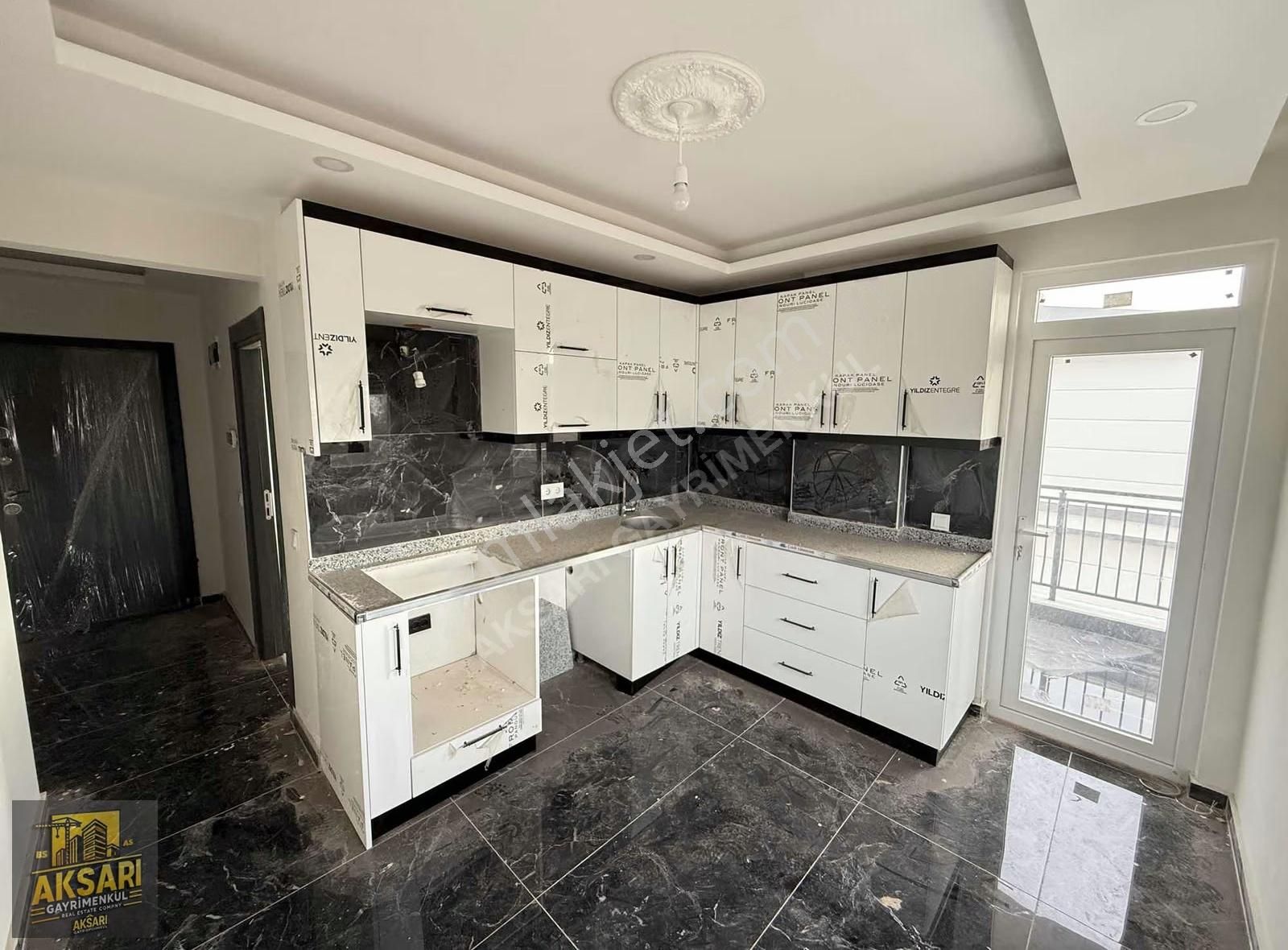 Demirel'de Tranvay Dibi Ayrı Mutfaklı 2+1 Daire - Görsel 16