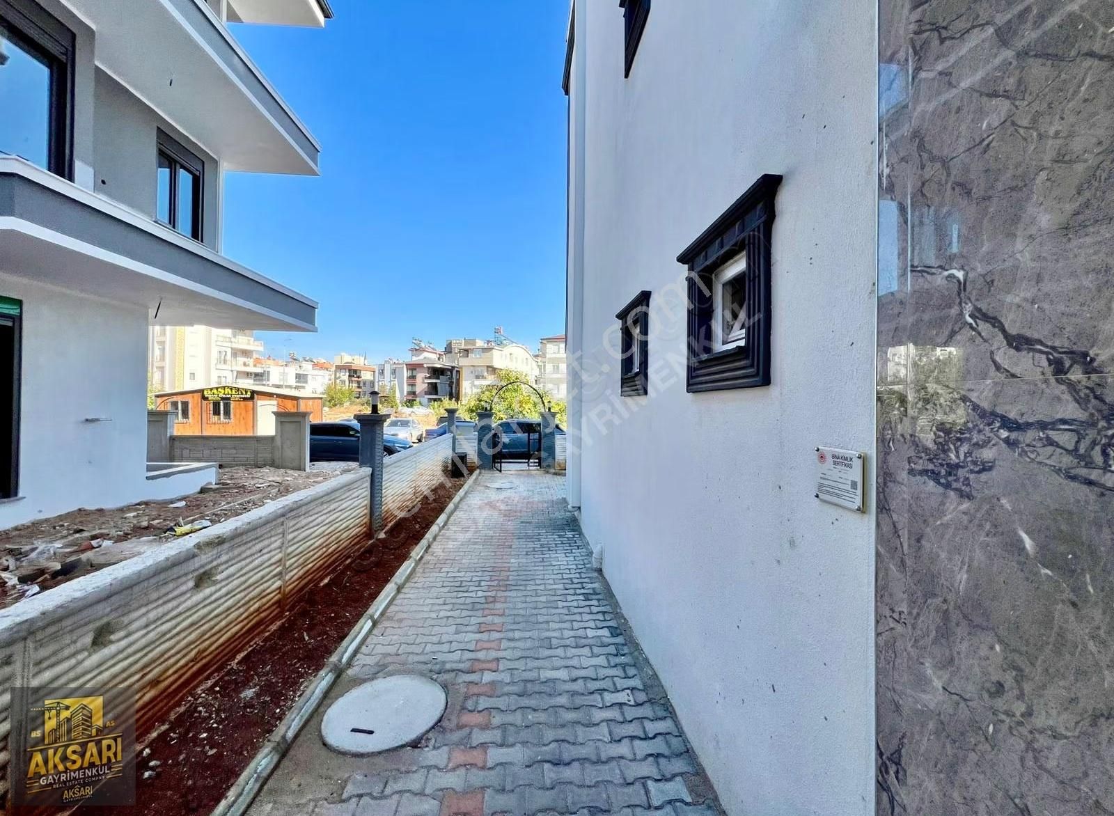 Emsallerine Göre Katta Ki Dairelerden Geniş Olan Yüksek Giriş - Görsel 5
