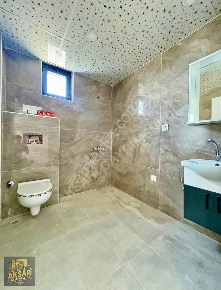 Demirelde Lise Dibi Tramvaya Yakın Katta 1+1 Daire - Görsel 5