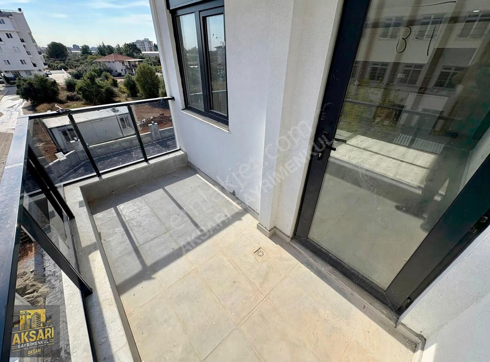 Demirelde Lise Dibi Tramvaya Yakın Katta 1+1 Daire - Görsel 17