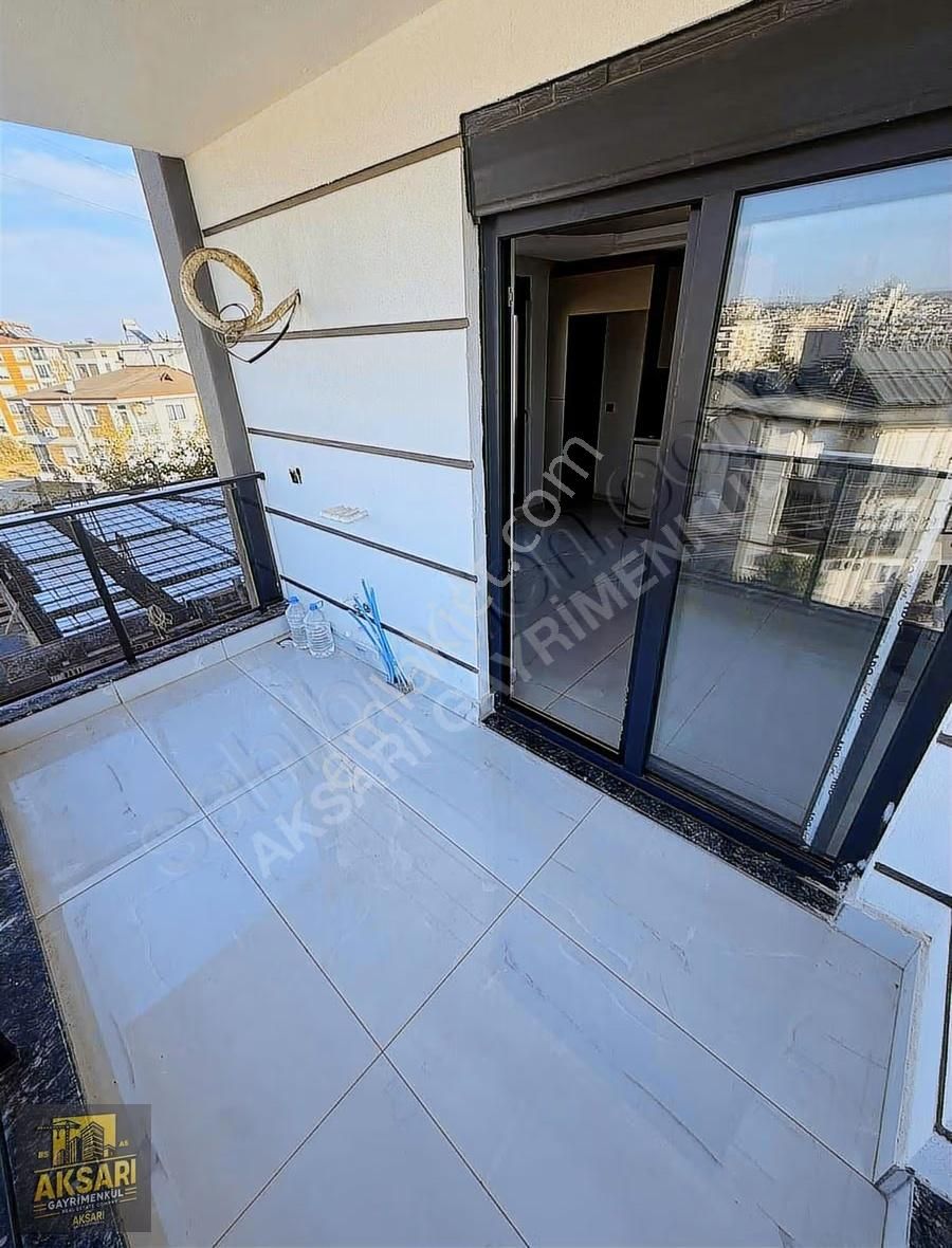 Havuzlu Tramvaya Yakın Katta Asansörlü 1+1 - Görsel 16