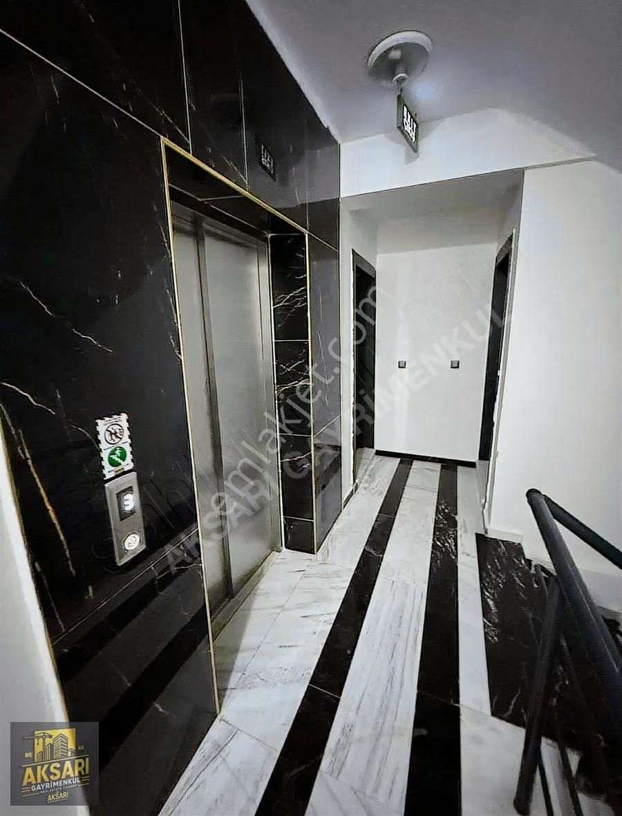 Havuzlu Tramvaya Yakın Katta Asansörlü 1+1 - Görsel 5