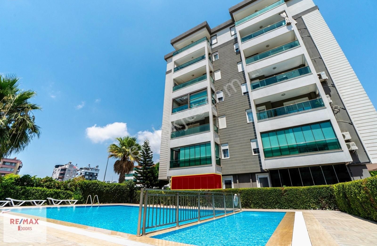 Yenigün'de Havuzlu Site İçerisinde 2+1 Satılık Daıre - Görsel 14