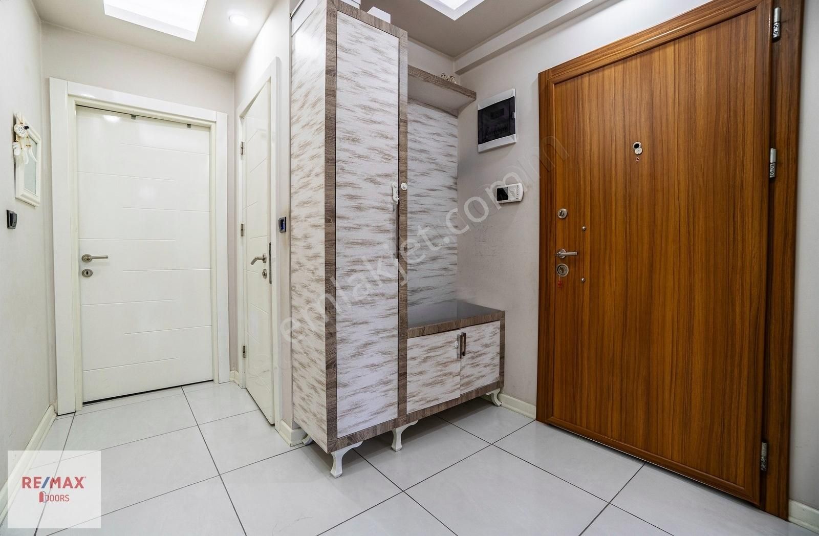 Yenigün'de Havuzlu Site İçerisinde 2+1 Satılık Daıre - Görsel 12